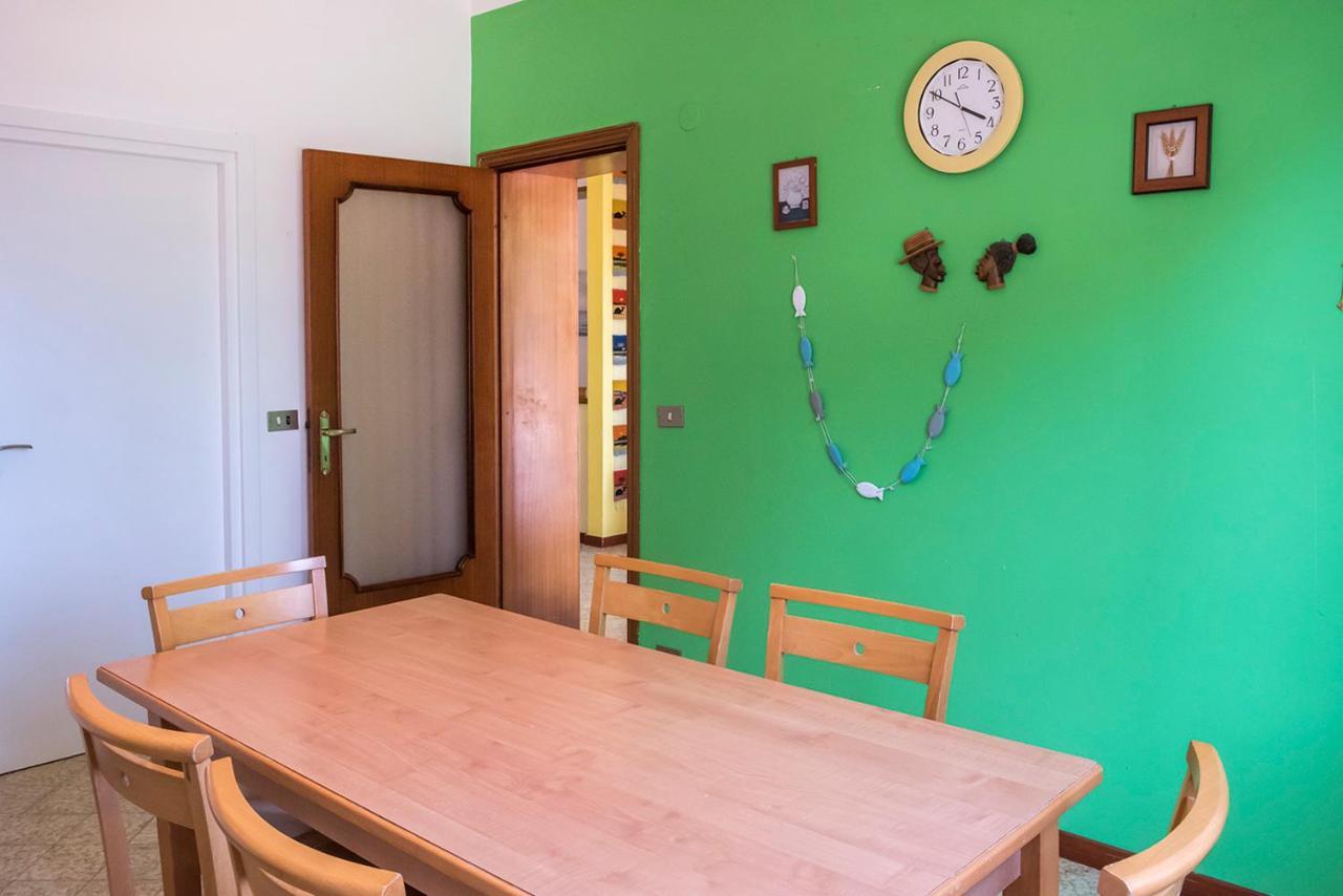 A11 - Varano, Delizioso Trilocale Con Giardino Ancona Exterior foto